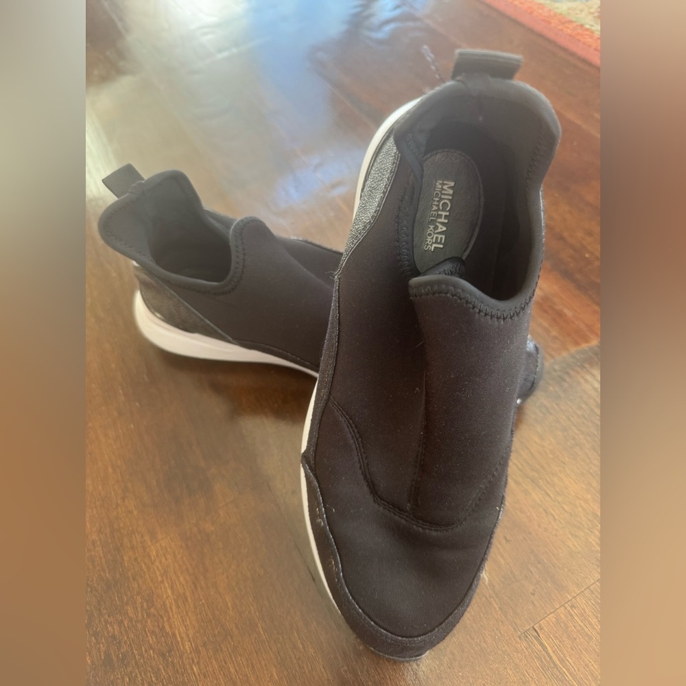 Michael Kors Black Fabric Round Toe Low Top Slip On Fashion Sneakers, Size 8.5